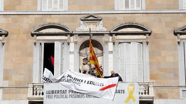 ep 28a- la generalitat quitalazo amarillosu fachadamantienepanc