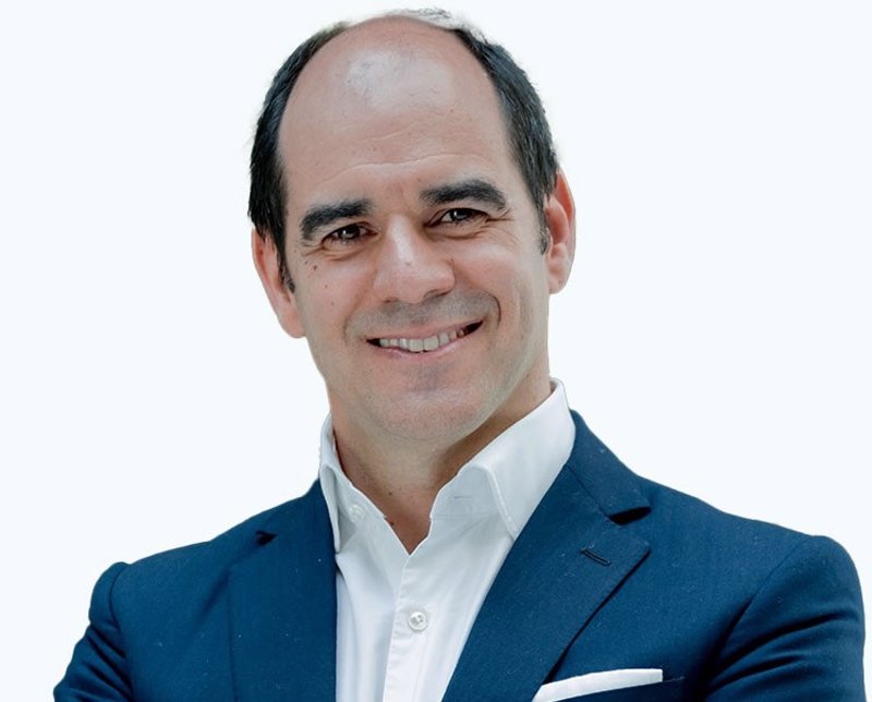 Santander España remodela su equipo bajo la nueva dirección de António Simões