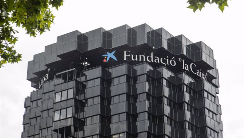 Fachada de una de las Torres La Caixa. | Alberto Paredes - Europa Press - Archivo ep archivo fachada de una de las torres la caixa