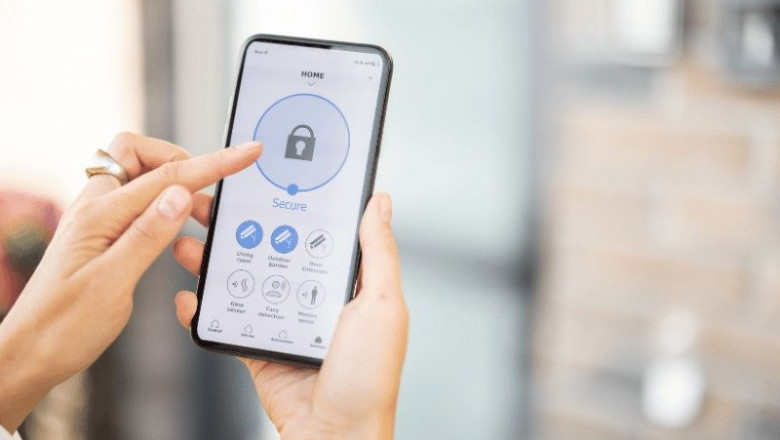 Archivo - Las nuevas alarmas inteligentes ponen el 'smartphone' en el centro de la seguridad del hogar. | SEGURMA - Archivo ep archivo las nuevas alarmas inteligentes ponen el smartphone en el centro de la seguridad del