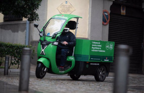 ep archivo   los vehiculos cero emisiones de la cervecera se extienden a varios puntos de espana con