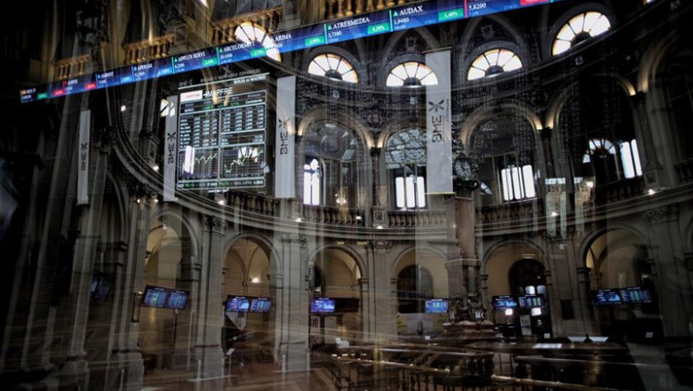 ep archivo   valores del ibex 35 en el palacio de la bolsa en madrid espana