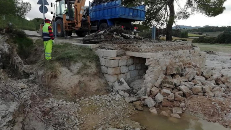 Carretera de la Diputación de Valencia afectada por el paso de la DANA. | DIPUTACIÓN VALENCIA - Archivo ep carretera de la diputacion de valencia afectada por el paso de la dana