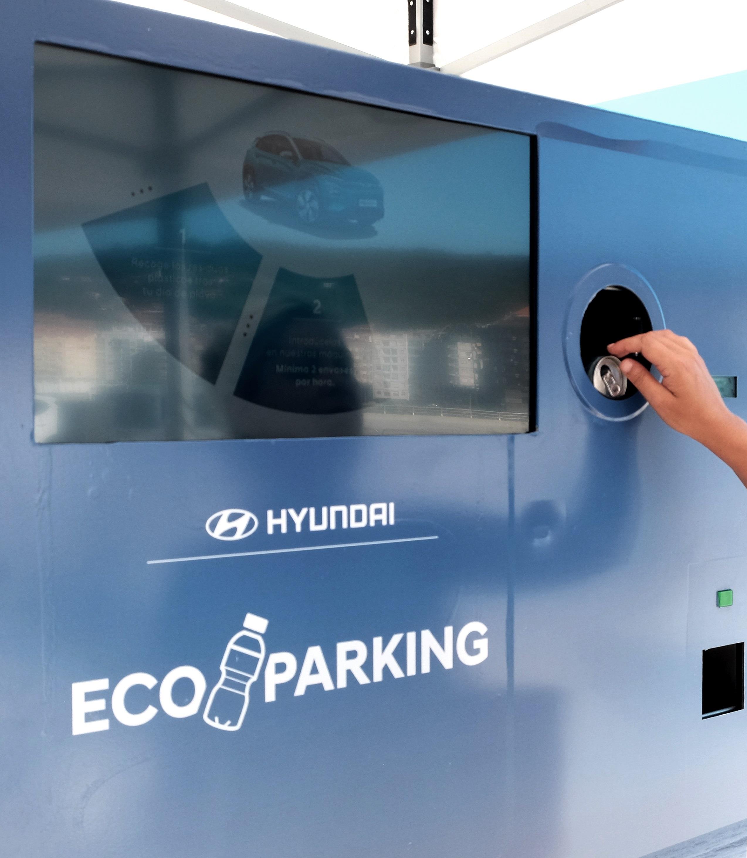 "Eco Parking" Permite Pagar El Aparcamiento Reciclando | HYUNDAI ep eco parking permite pagaraparcamiento reciclando