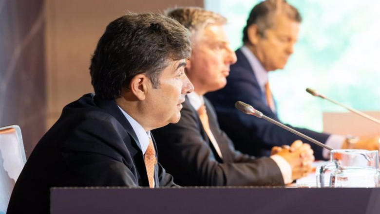 ep el ceo de euskaltel jose miguel garcia en la junta de accionistas de euskaltel ep el ceo de euskaltel jose miguel garcia en la junta de accionistas de euskaltel