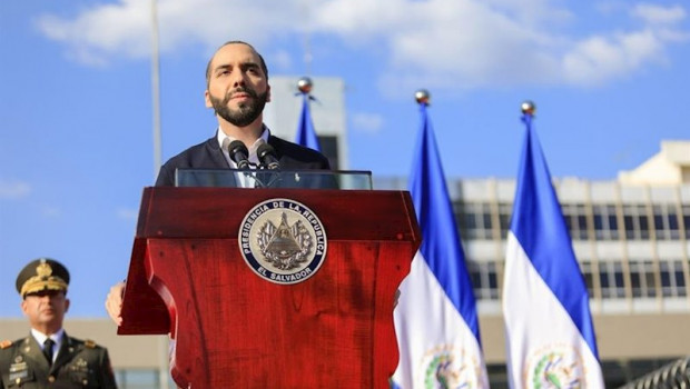 ep el presidente de el salvador nayib bukele se dirige a sus simpatizantes tras la sesion