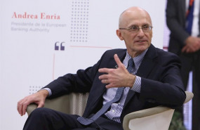 ep el presidente de la autoridad bancaria europea andrea enria habla del sector bancario en un acto