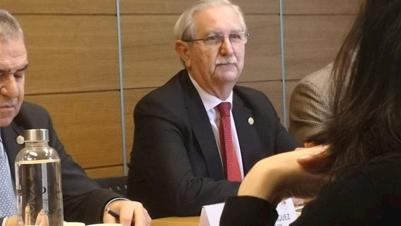 ep el presidente de la organizacion medica colegial omc serafin romero en rueda de prensa con motivo
