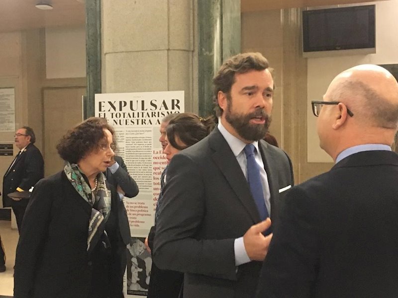 ep ivan espinosa de los monteros portavoz de vox en una exposicion en el congreso