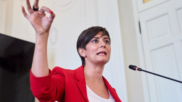 ep la ministra de vivienda y agenda urbana isabel rodriguez en el seminario de la asociacion de