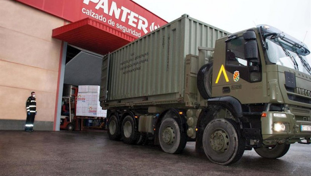 ep panter dona mas de 1300 pares de botas para equipar a la ume frente al coronavirus