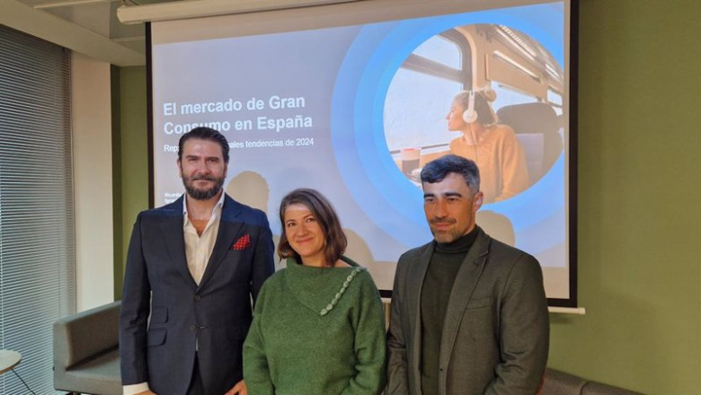 ep patricia daimiel directora para iberia ricardo alcon client development manager e ignacio biedma ep patricia daimiel directora para iberia ricardo alcon client development manager e ignacio biedma