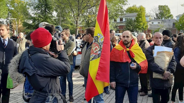 ep pequena concentracion de franquistas en las inmediaciones del cementerio de el pardo mingorrubio 20191024152805