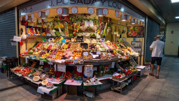 ep puestos de alimentos en el mercado de la encarnacion