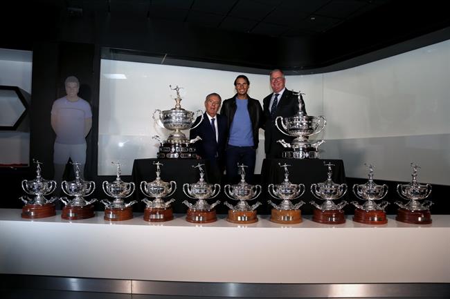 Rafa Nadal junto a Javier Godó y Albert Agustí | PRENSA RCTB 1899 ep rafa nadala javier godo y albert agusti