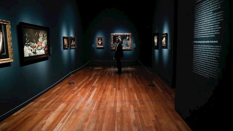 ep una de las salas de la exposicion velazquez rembrandt vermeer miradas afines en el museo nacional