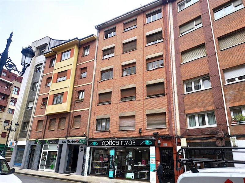 https://img3.s3wfg.com/web/img/images_uploaded/d/c/ep_viviendas_de_segunda_mano_en_oviedo_recursos_para_alquiler_venta_compraventa.jpg