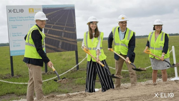 ep x elio pone primera piedra de un proyecto solar y de almacenamiento en eeuu en el que invertira