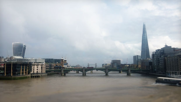 dl city of london generic river thames square mile finance 20240326 6