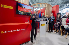 ep archivo   el ministro de agricultura luis planas inaugura fruit attraction 2024
