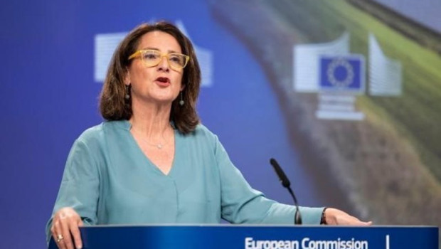 ep archivo   la vicepresidenta comunitaria teresa ribera en rueda de prensa desde bruselas