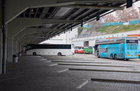ep archivo   un autobus sale de la estacion de autobuses de mendez alvaro