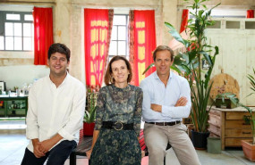ep cristina ruiz ceo de indra acompanada de nacho rivera e ignacio cabrera de the overview effect