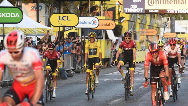 ep egan bernal escoltadosus companerosineos