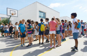 ep escolares de la localidad sevillana de tomares el ano pasado al comenzar el curso