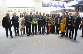 ep firma del compromiso de la banca para cumplir los acuerdos de paris en la foto representantes de ep firma del compromiso de la banca para cumplir los acuerdos de paris en la foto representantes de