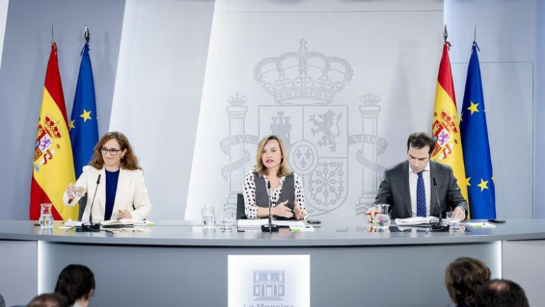 ep i d la ministra de sanidad monica garcia la ministra de educacion formacion profesional y