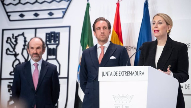 ep la presidenta de la junta de extremadura maria guardiola interviene junto al vicepresidente