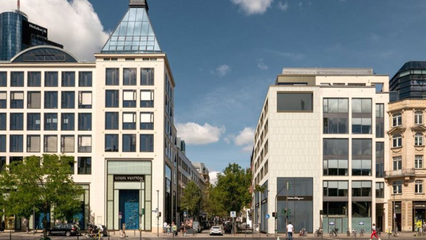 ep archivo   edificio adquirido por la familia de andres puyol en frankfurt