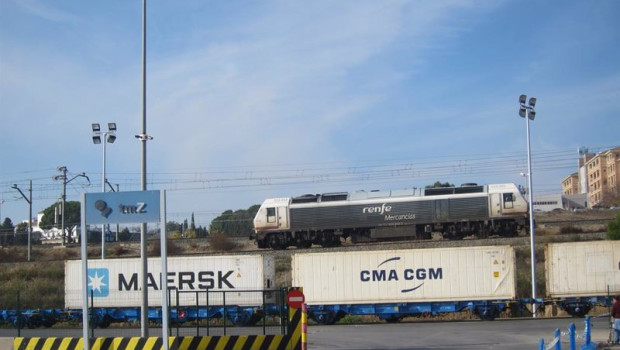 ep archivo   un tren de mercancias en la tmz