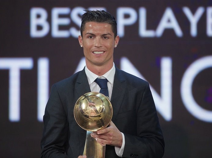 ep el exfutbolista portugues del real madrid cristiano ronaldo gana el globe soccer award ep el exfutbolista portugues del real madrid cristiano ronaldo gana el globe soccer award