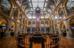 ep el interior de la bolsa de madrid espana a 5 de enero de 2021