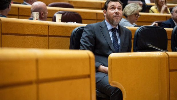 ep el ministro de transportes y movilidad sostenible oscar puente durante un pleno en el senado a 19