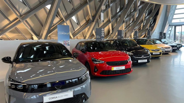 El modelo Opel Experimental y las seis generaciones anteriores del Corsa se exponen en Mobility City. | MOBILITY CITY ep el modelo opel experimental y las seis generaciones anteriores del corsa se exponen en mobility