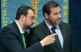 ep el presidente del principado adrian barbon y el ministro de transportes y movilidad sostenible