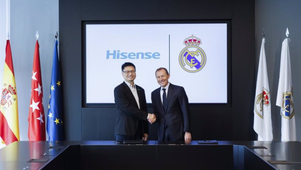 ep firma del acuerdo entre real madrid e hisense