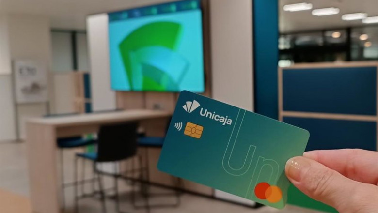 ep imagen de una tarjeta de unicaja ep imagen de una tarjeta de unicaja