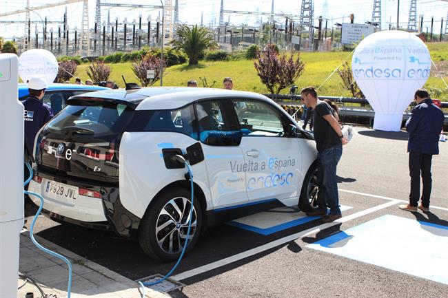 ep iniciola i vueltaespanavehiculo electricoas pontes coruna