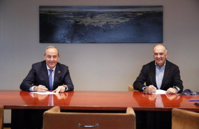 ep jose luis morlanes y juan bejar firman alianza entre bruc energy y alter enersun