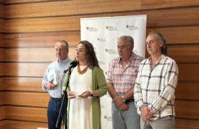 ep la consejera de agricultura ganaderia y desarrollo rural maria gonzalez corral junto a los