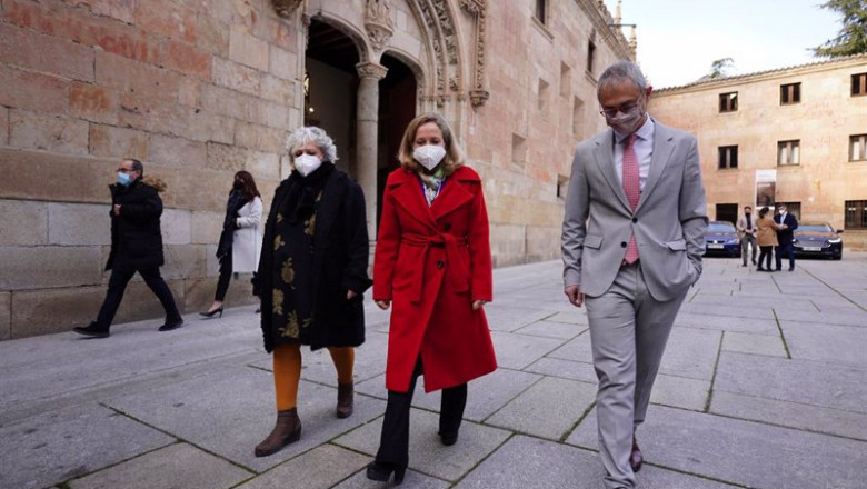 ep la subdelegada del gobierno de salamanca maria encarnacion perez la vicepresidenta primera y ep la subdelegada del gobierno de salamanca maria encarnacion perez la vicepresidenta primera y