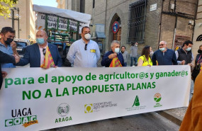 ep los dirigentes agrarios en la cabecera de la manifestacion contra la pac