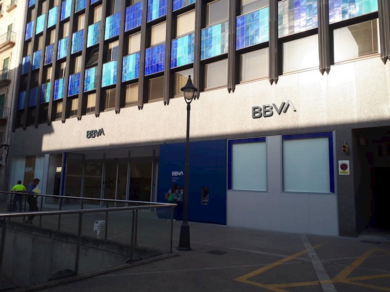ep oficina del bbva en la plaza del olivar
