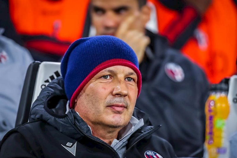 ep sinisa mihajlovic durante el partido entre el bolonia y la juventus
