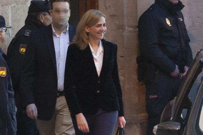 A la caza y captura de la persona grabó vídeo Infanta Cristina ante JUEZ cASTRO | EUROPA PRESS ep acazacapturala persona grabo video infanta cristinajuez castro