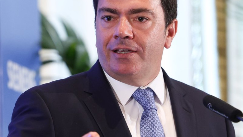 ep archivo el presidente y ceo de siemens espana agustin escobar interviene durante un desayuno ep archivo el presidente y ceo de siemens espana agustin escobar interviene durante un desayuno